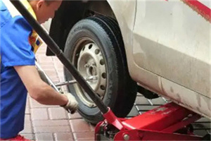 桑日附近拖车24小时服务热线电话